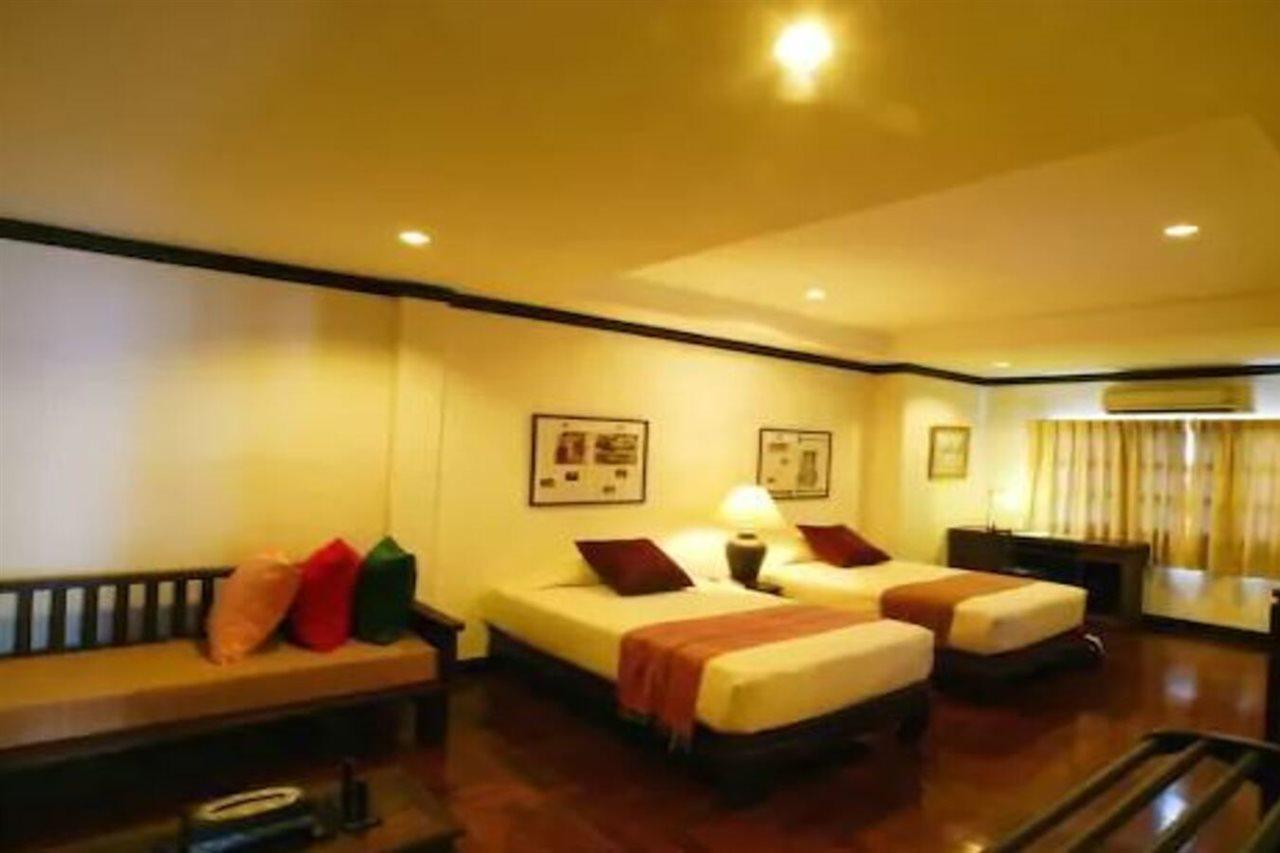 Cucumber Inn Suite Pattaya Extérieur photo